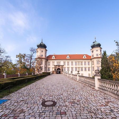 Penzion Stribrna Lhota Mnisek pod Brdy Exterior photo