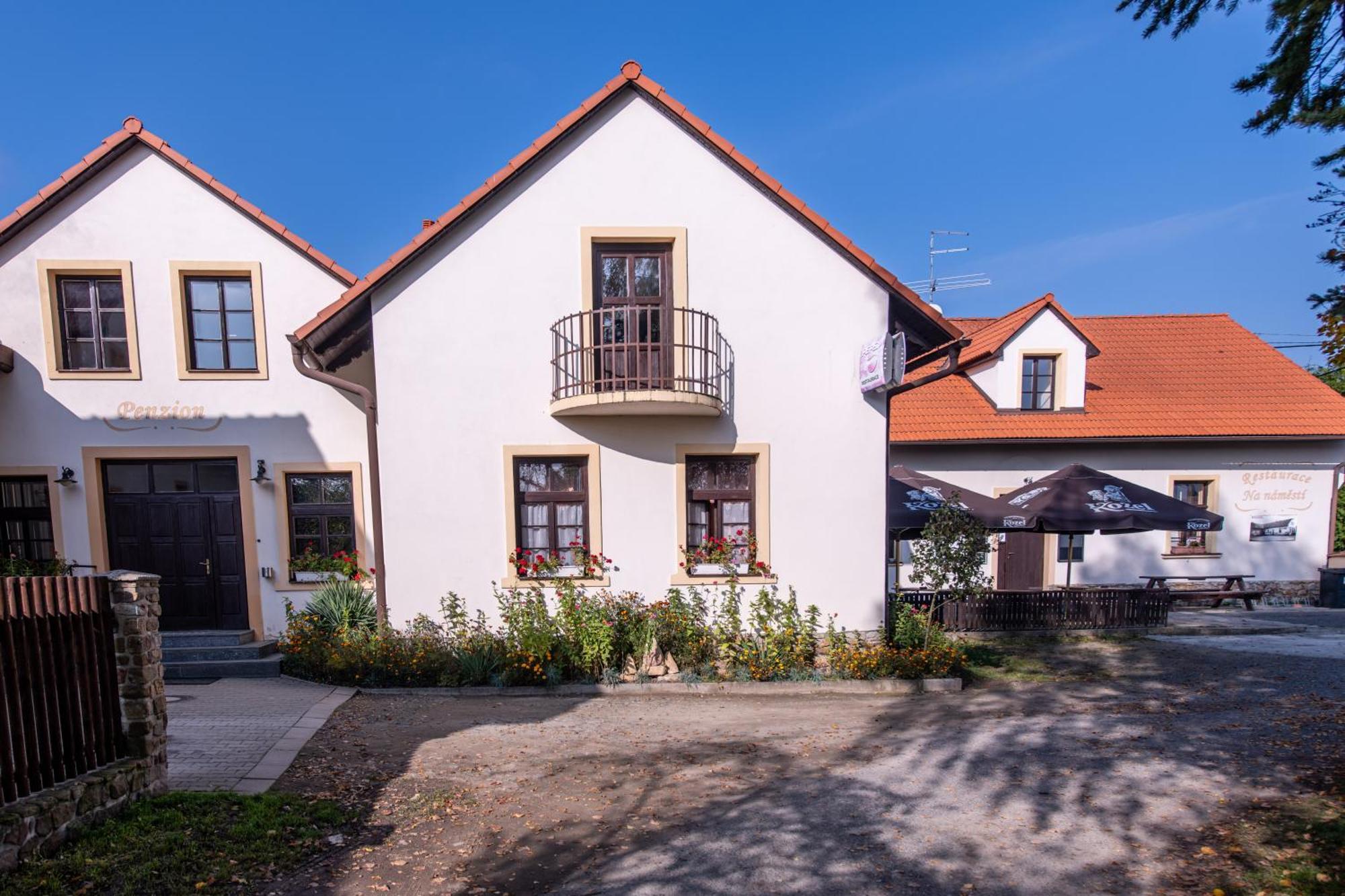 Penzion Stribrna Lhota Mnisek pod Brdy Exterior photo